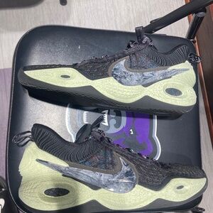 Nike Cosmic Unity Green Glow